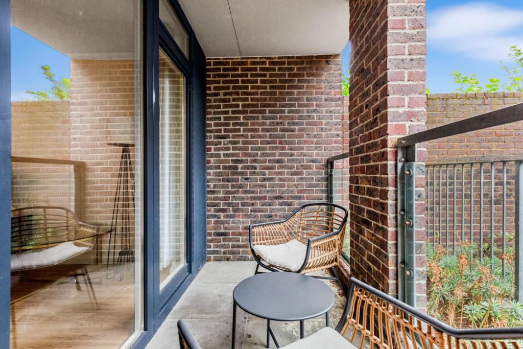 Graceful - Self Contained Spacious 2 Bed Stratford * Londra